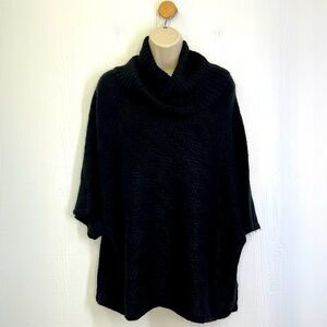 Anthropologie - Black Textured Short Sleeve Turtleneck Oversized Sweater Size Sm
